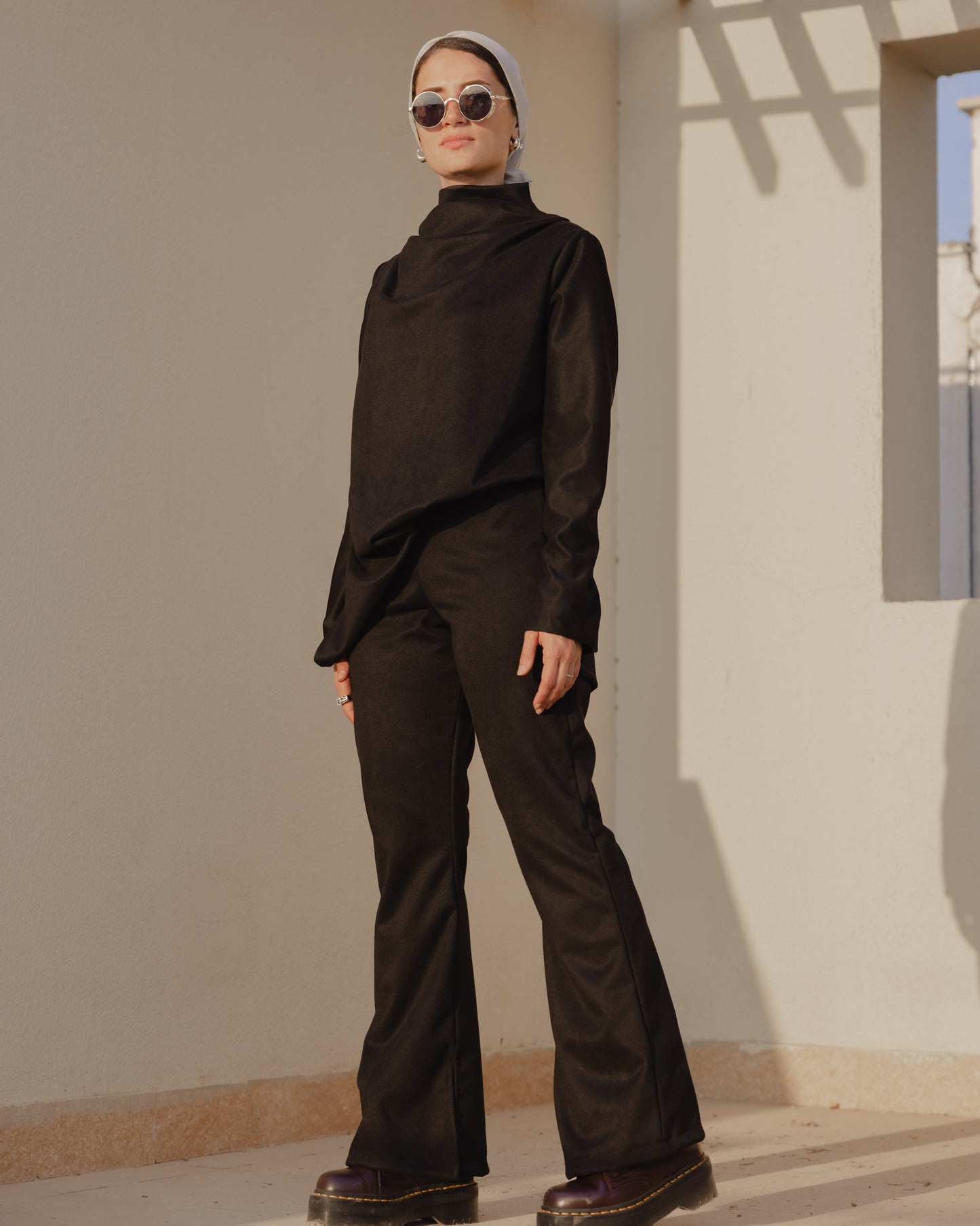 Flatter My Neck in Black